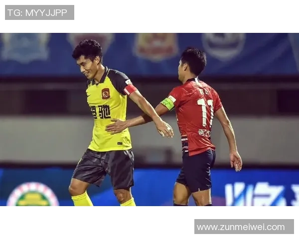 明星球员聚焦：从内娱到足球场，跨界融合的时代传奇